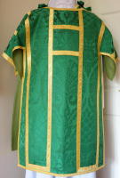 Green Roman High Mass Set of Vestments